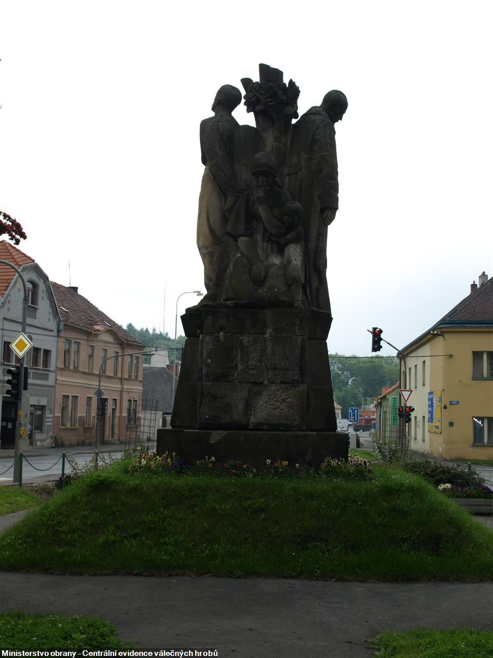 CZE3202-5841