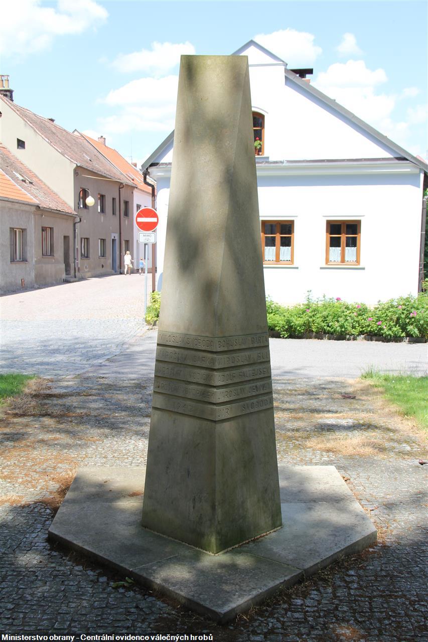 CZE5314-6851