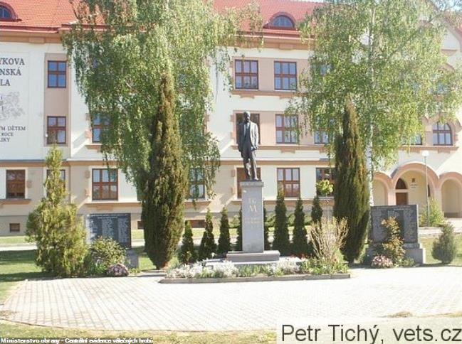 CZE6204-38453