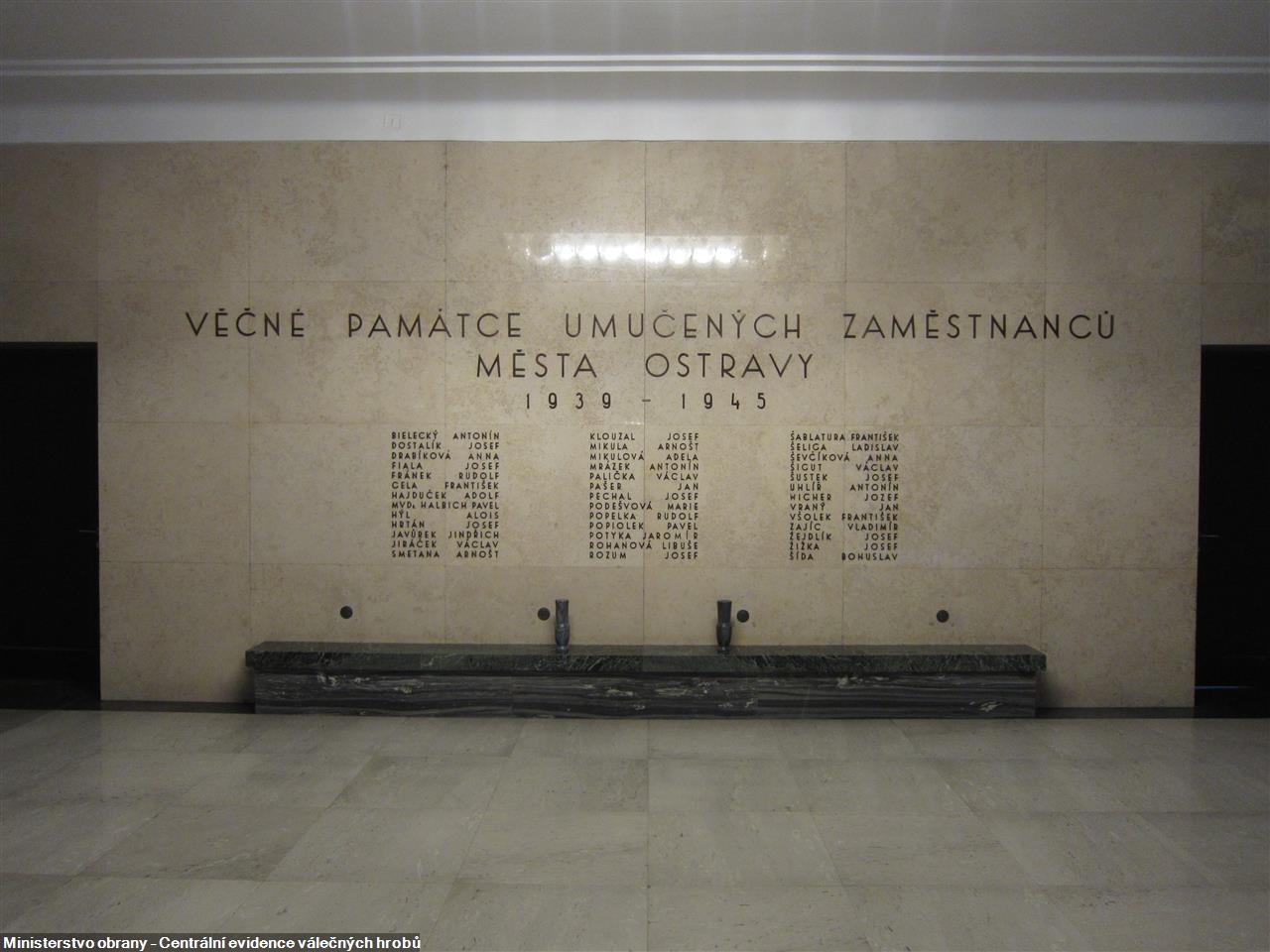 CZE8119-27278