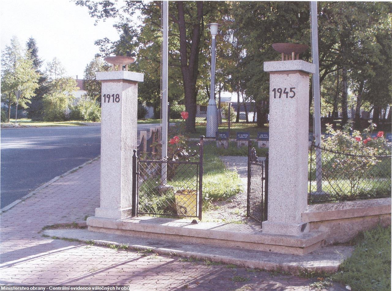 CZE3102-11028