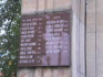 Detail desky se jmény připomenutých. Foto z 19.09.2013